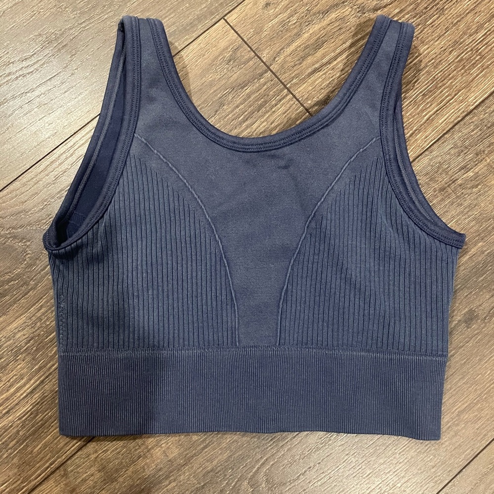 CROPPED SPORTS BRA